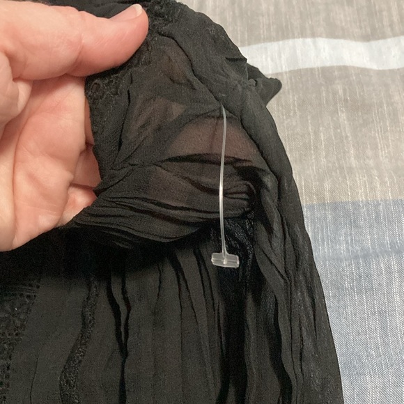 Black sheer and lacy top set - Picture 10 of 11